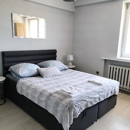 Restauracja Pod Jablonia Hotel Lacko ภายนอก รูปภาพ