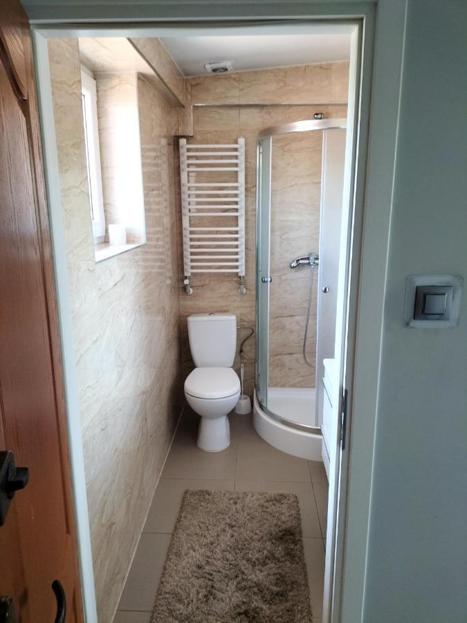 Restauracja Pod Jablonia Hotel Lacko ภายนอก รูปภาพ